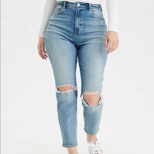 American Eagle Stretch Curvy Mom Jeans